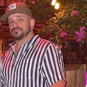 Meet your Posher, Christopher